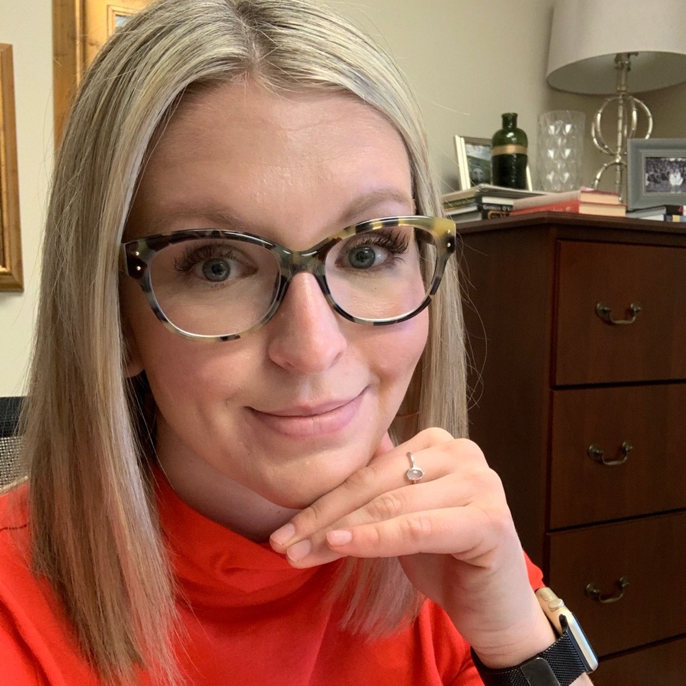 Meet your Posher, Emily